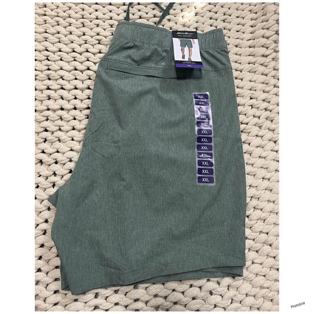 Eddie BauerβWater Repellent Shorts - Picture 3 of 4
